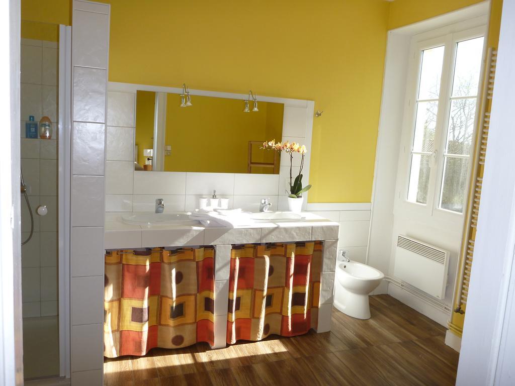 Domaine Du Papillon Acomodação com café da manhã Lesparre-Médoc Quarto foto